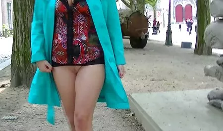 卷发拉丁尝试黑肉